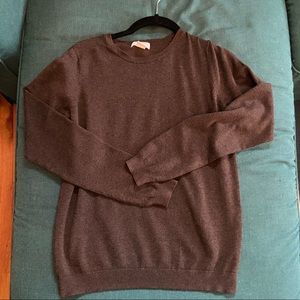 H&M women’s chocolate brown sweater size Medium
